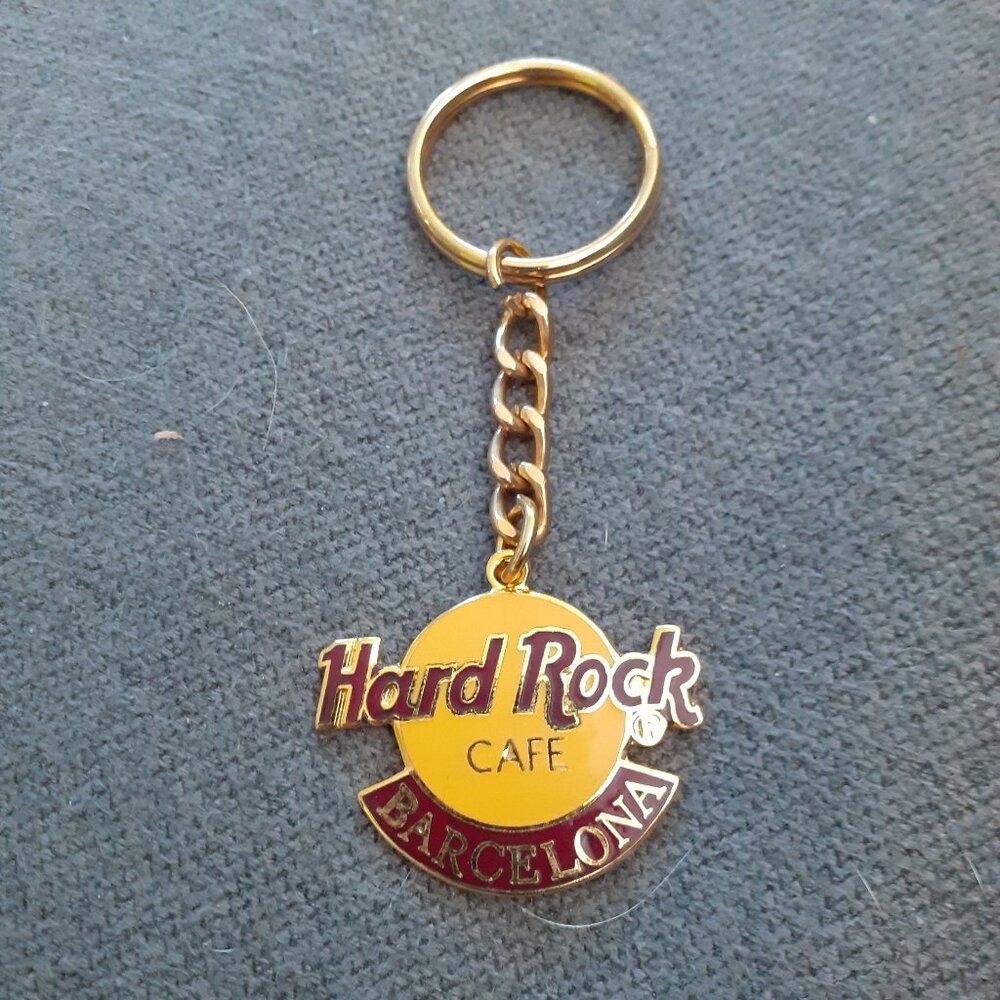 Vintage Hard Rock Cafe Barcelona keychain original logo NWOT